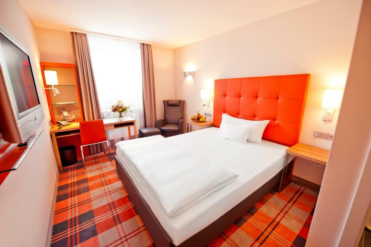 Hotel Gasthof Raab Σβάμπαχ Εξωτερικό φωτογραφία