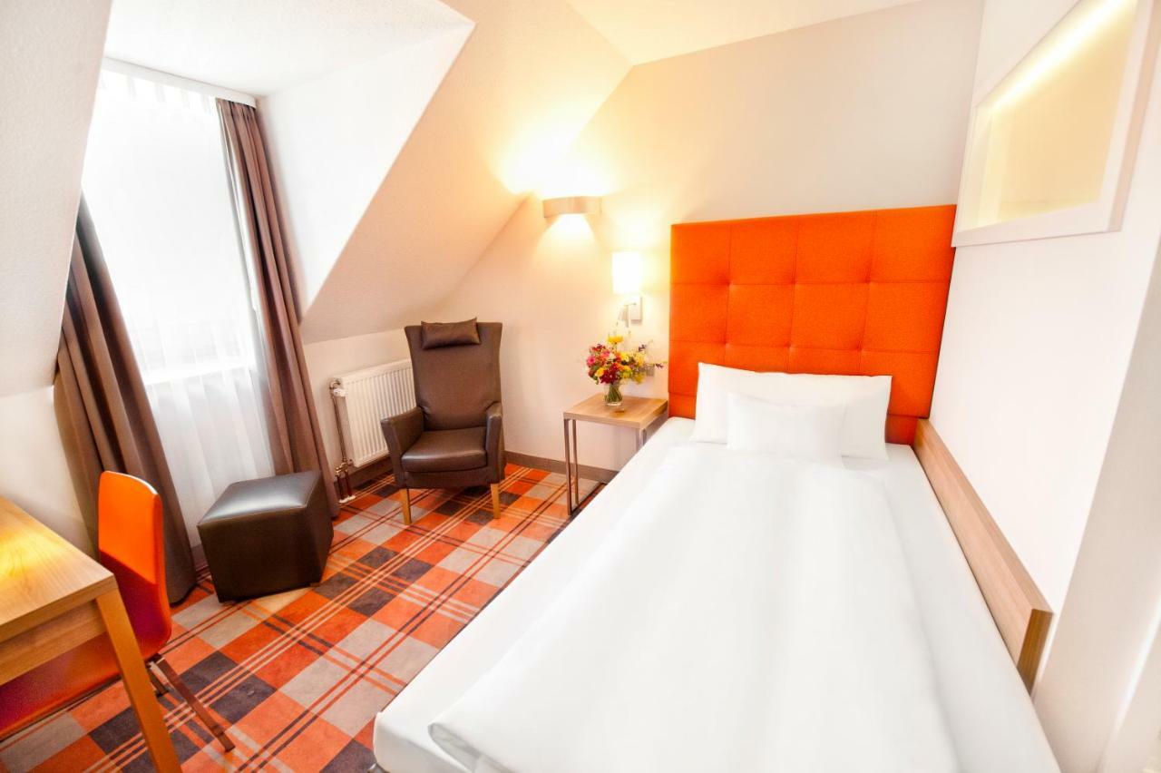Hotel Gasthof Raab Σβάμπαχ Εξωτερικό φωτογραφία